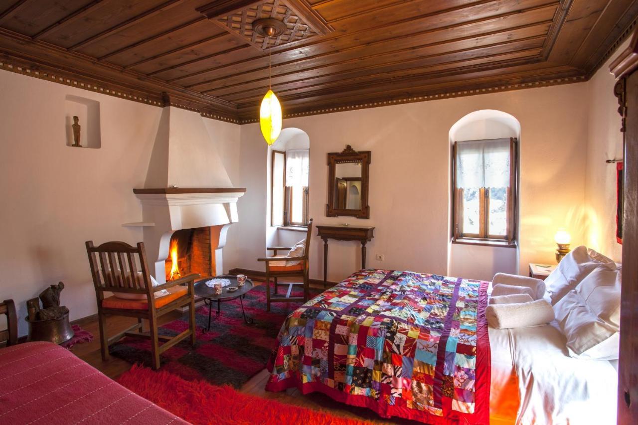 Mpelleiko Hotel Stemnitsa Bagian luar foto